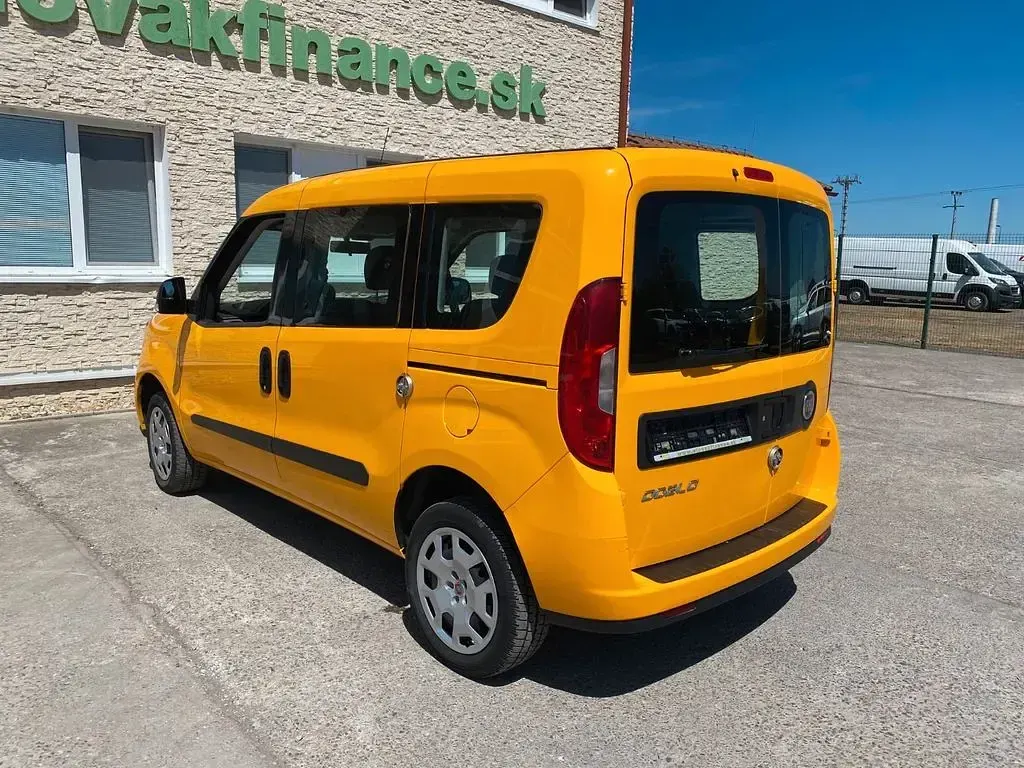 Usata Fiat Doblò 120 CV (88 kW) 2019 Monovolume