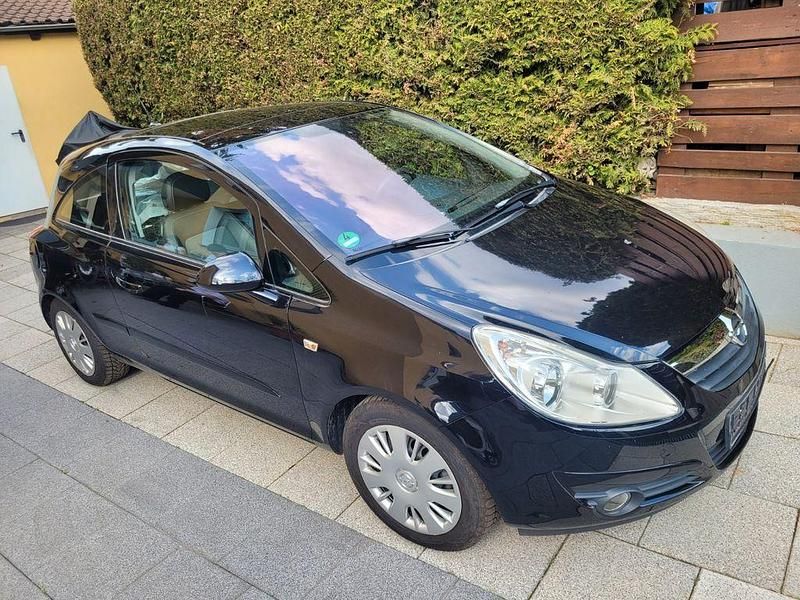Second-hand Opel Corsa Cosmo 90 CP (66 kW) 2007 Negru Hatchback