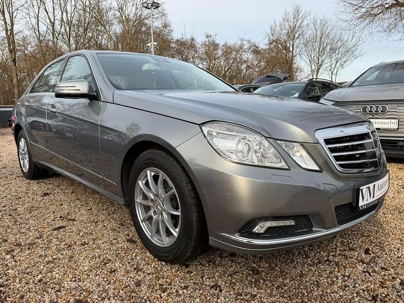 Gebraucht Mercedes E350 Elegance 292 PS (214 kW) 2010 Silber Limousine