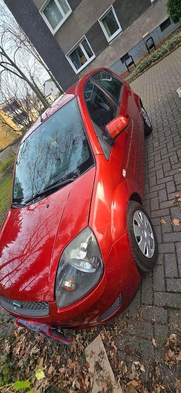 Gebraucht Ford Fiesta Style 69 PS (50 kW) 2008 Rot Kleinwagen