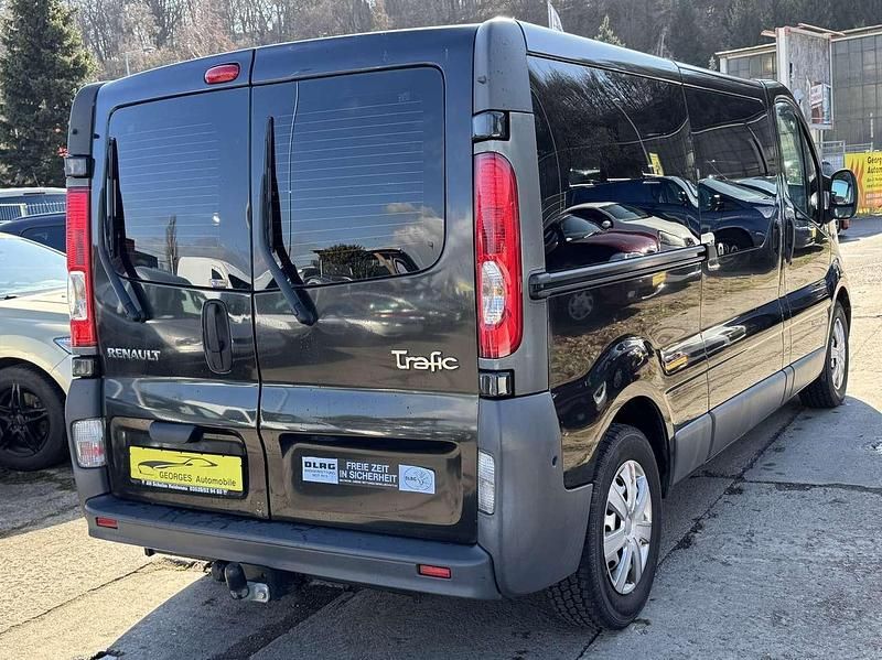 Gebraucht Renault Trafic 114 PS (83 kW) 2008 Schwarz Van / Kleinbus