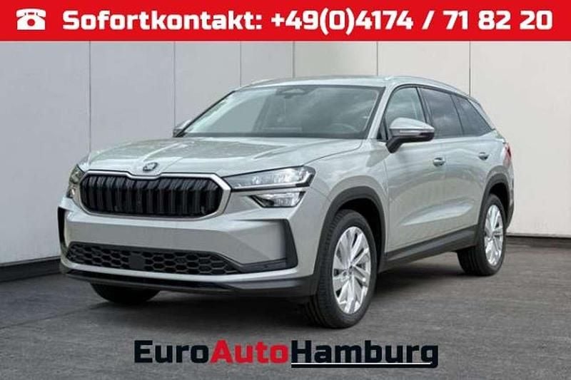 Graphitegrau metallic/grau Neu 2025 Skoda Kodiaq Selection SUV | 46.080 € (Superpreis) - Bild 1/4