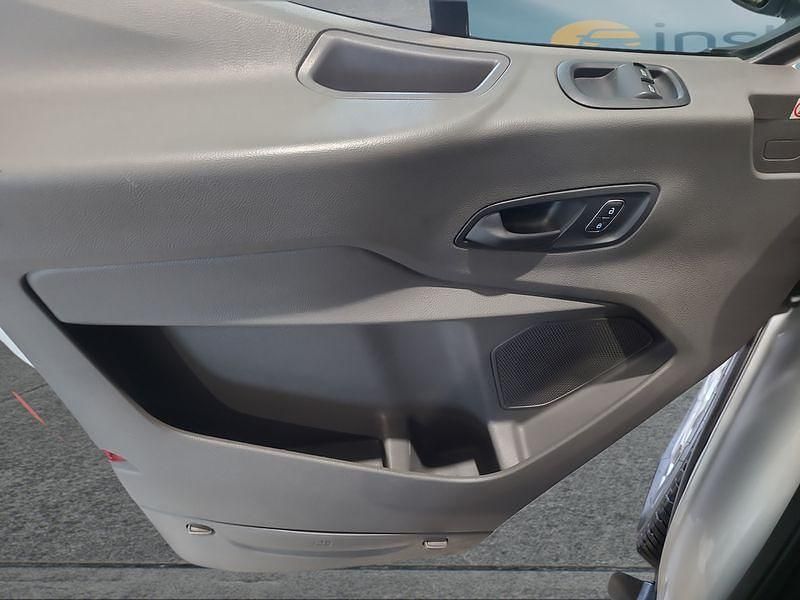 Gebraucht Ford Transit 170 PS (125 kW) 2020 Silber Limousine