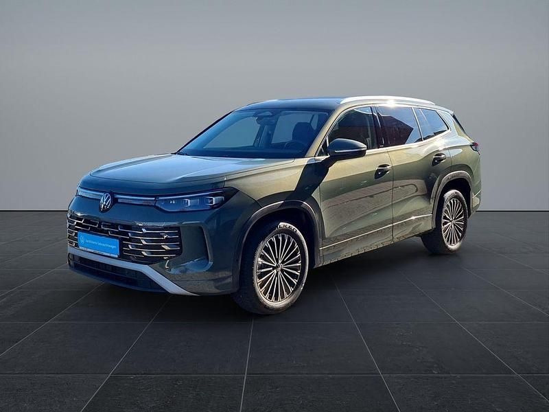 Gebraucht VW Tayron Elegance 150 PS (110 kW) 2025 Grün SUV
