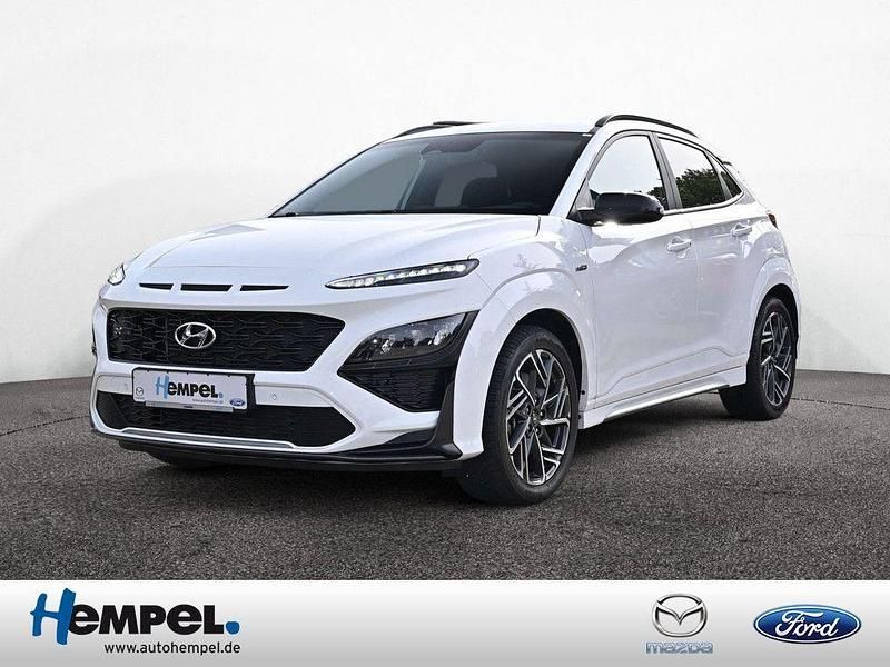 Weiss / atlas white Gebraucht 2023 Hyundai Kona N Line SUV | 26.990 € (Fairer Preis) - Bild 1/4