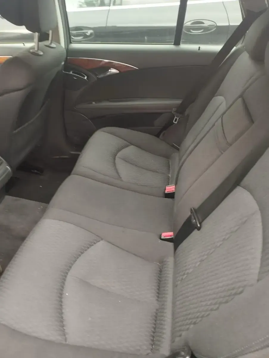 Używany Mercedes E280 190 KM (139 kW) 2005 Czarny Sedan/Limuzyna