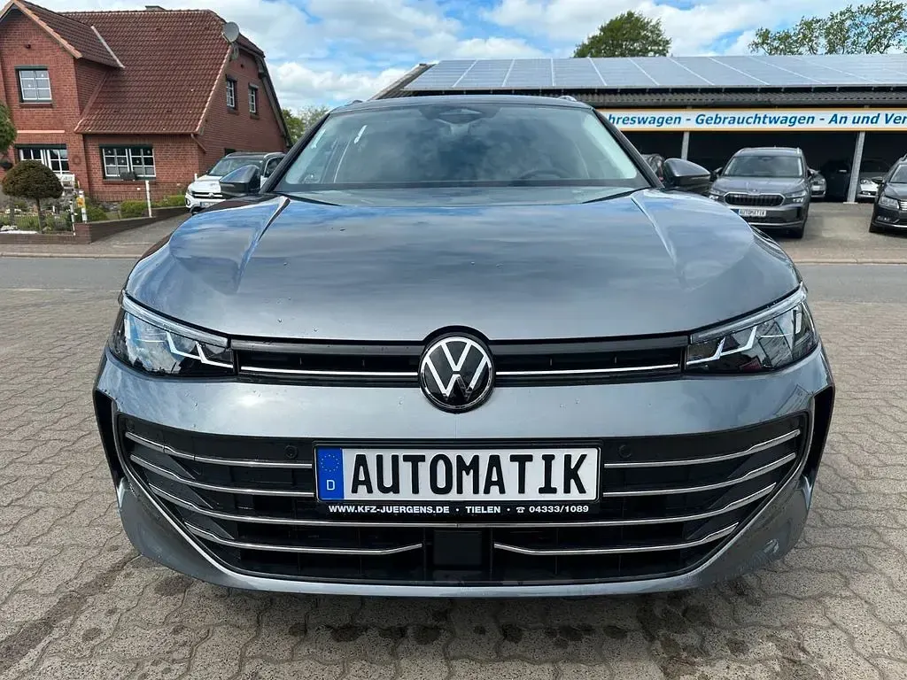 Neu VW Passat Business 150 PS (110 kW) 2026 Grau Kombi