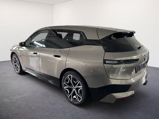 Gebraucht BMW iX 239 kW (326 PS) 2022 Oxidgrau ii metallic oxidgrau ii metallic SUV