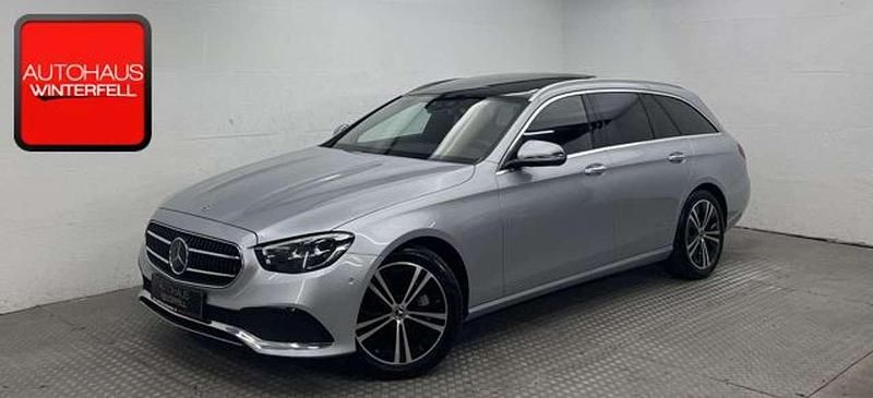 Hightechsilber Gebraucht 2022 Mercedes E400 Avantgarde Kombi | 43.880 € (Guter Preis) - Bild 1/4
