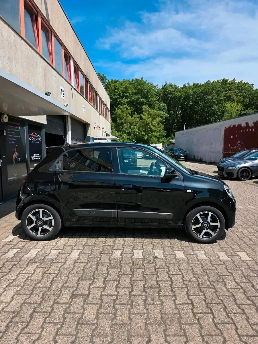 Gebraucht Renault Twingo 90 PS (66 kW) 2022 Schwarz Kleinwagen