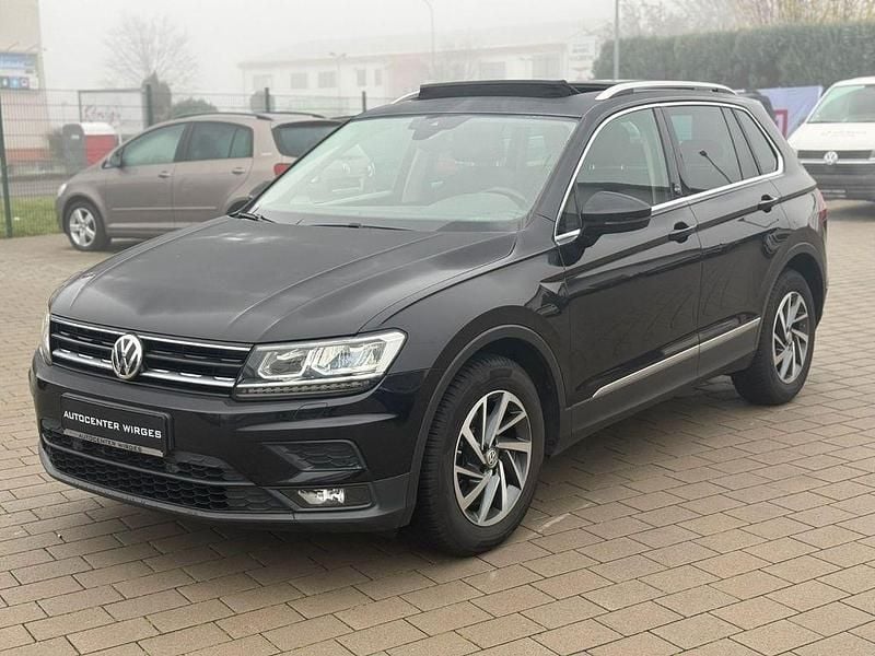 Schwarz Gebraucht 2018 VW Tiguan Sound SUV | 15.490 € (Etwas zu teuer) - Bild 1/4