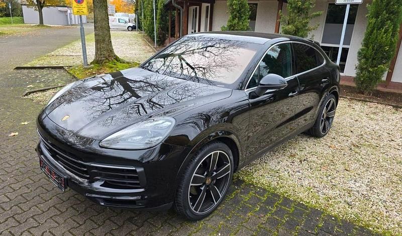 Gebraucht Porsche Cayenne Coupe 340 PS (250 kW) 2019 Schwarz Coupé