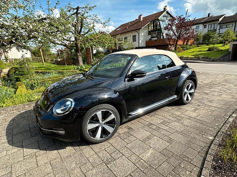 Gebraucht VW Beetle Exclusive 105 PS (77 kW) 2014 Schwarz Kleinwagen