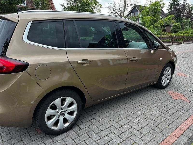 Gebraucht Opel Zafira Tourer 140 PS (102 kW) 2014 Braun Van / Kleinbus