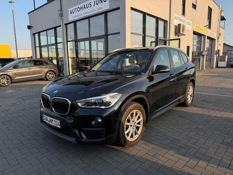 Gebraucht BMW X1 Advantage 190 PS (139 kW) 2016 Schwarz SUV