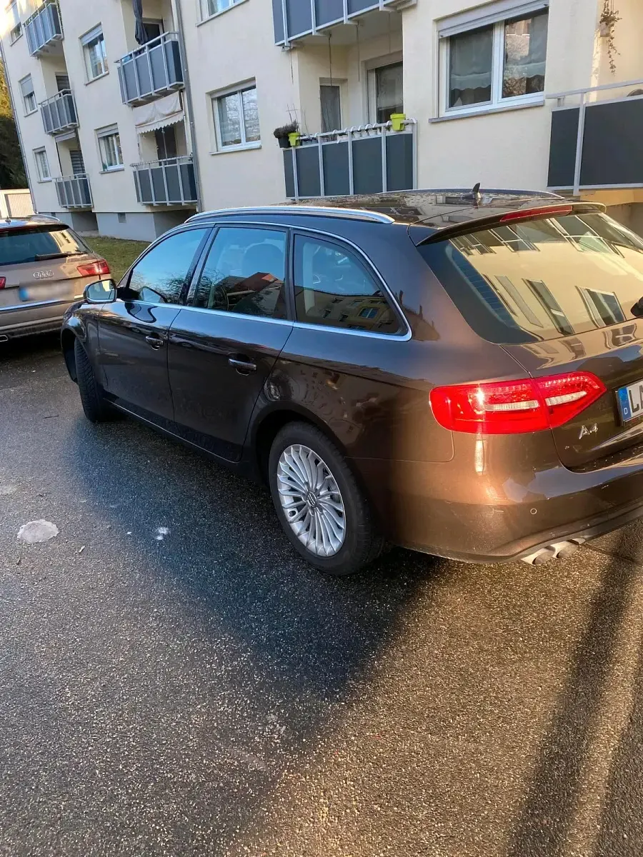 Gebraucht Audi A4 143 PS (105 kW) 2013 Braun Kombi