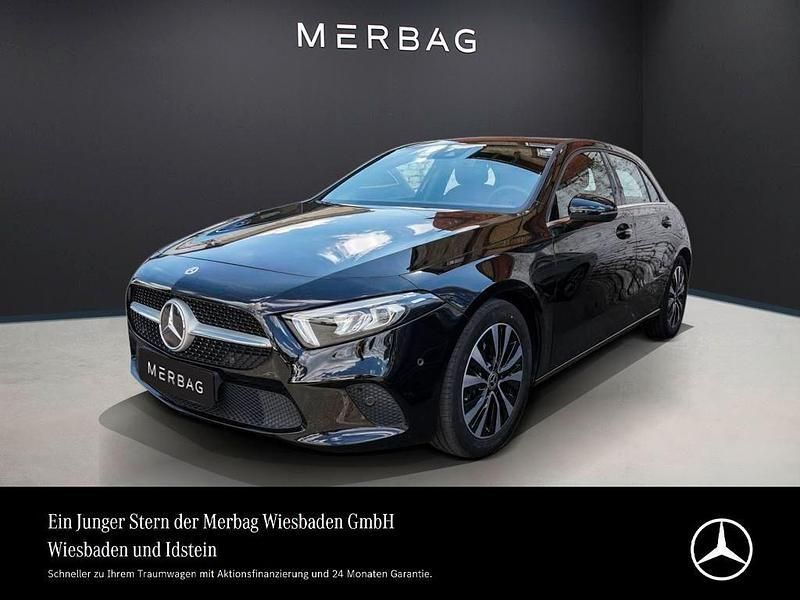 Gebraucht Mercedes A220 Business 190 PS (139 kW) 2022 Nachtschwarz Limousine