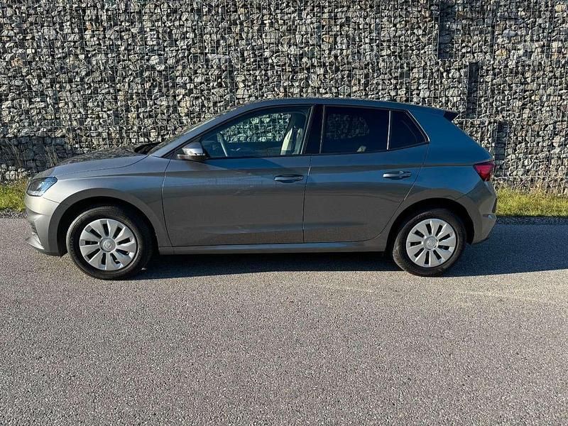 Graphite grey Gebraucht 2022 Skoda Fabia Kleinwagen | 14.990 € (Guter Preis) - Bild 1/4