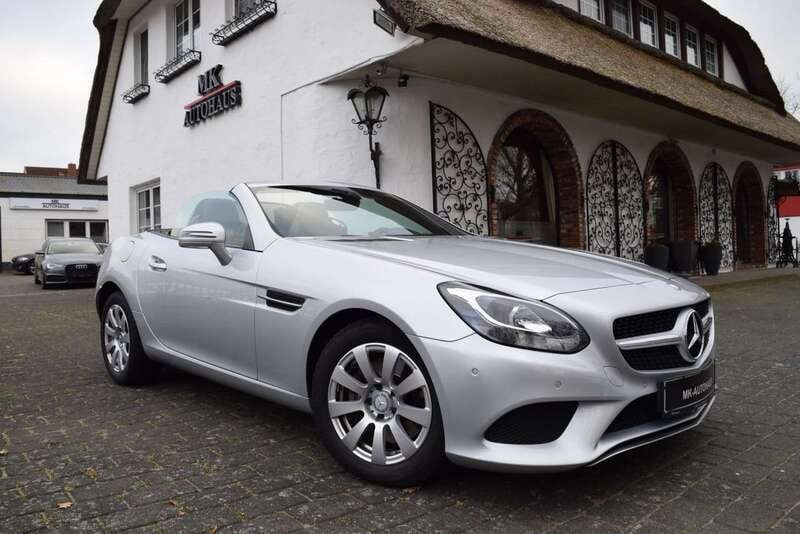 Silber metallic Gebraucht 2016 Mercedes SLC200 Cabrio | 27.950 € (Teuer) - Bild 1/4
