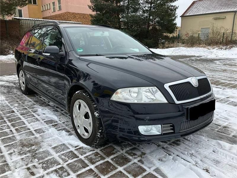 Schwarz Gebraucht 2007 Skoda Octavia Ambiente Kombi | 1.999 € (Guter Preis) - Bild 1/4
