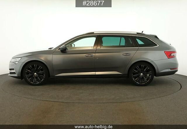 Gebraucht Skoda Superb Style 218 PS (160 kW) 2021 Graphitegrau metallic Kombi