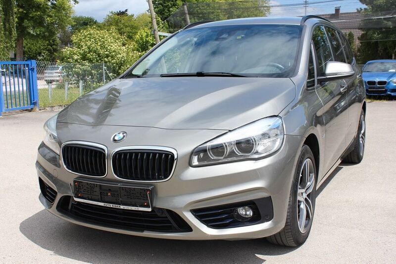 Silber Gebraucht 2017 BMW 220 Gran Tourer Sport Line Van / Kleinbus | 16.890 € (Guter Preis) - Bild 1/4