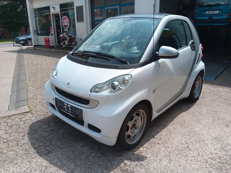 Silber Gebraucht 2011 Smart ForTwo Coupé Coupé | 4.999 € (Fairer Preis) - Bild 1/4