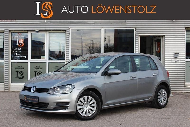 Silber Gebraucht 2015 VW Golf VII Limousine | 8.990 € (Guter Preis) - Bild 1/4