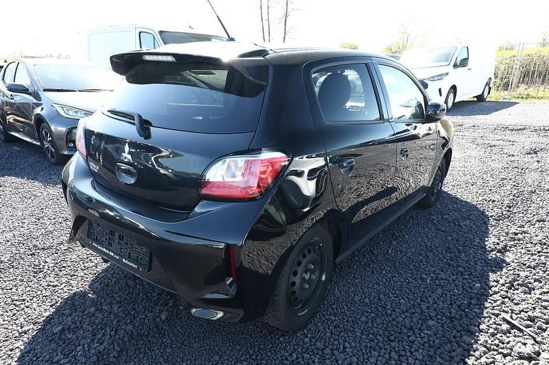 Gebraucht Mitsubishi Space Star Select+ 71 PS (52 kW) 2021 Schwarz metallic Kleinwagen