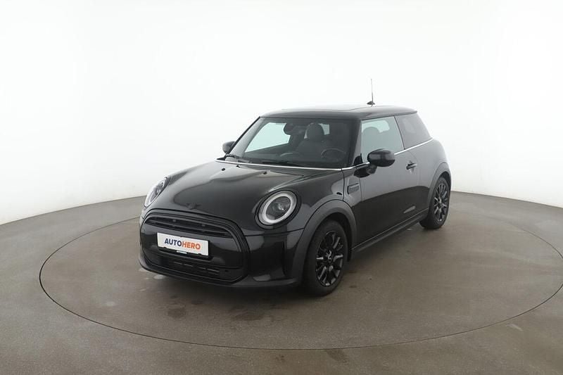 Schwarz Gebraucht 2023 Mini Cooper Classic Kleinwagen | 24.260 € (Fairer Preis) - Bild 1/3