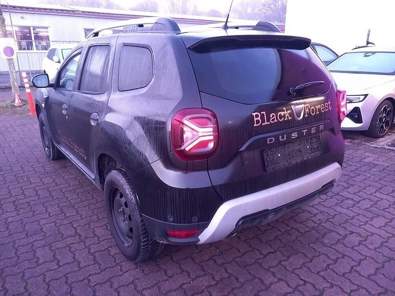 Gebraucht Dacia Duster Prestige 131 PS (96 kW) 2022 Schwarz metallic SUV