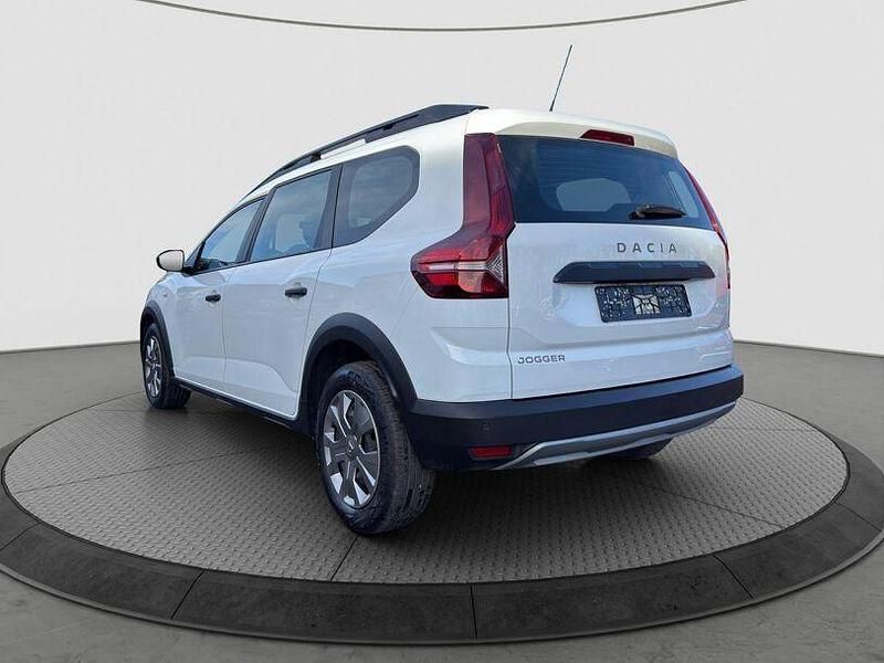Gebraucht Dacia Jogger Essentiel 110 PS (80 kW) 2022 Weiß Van / Kleinbus
