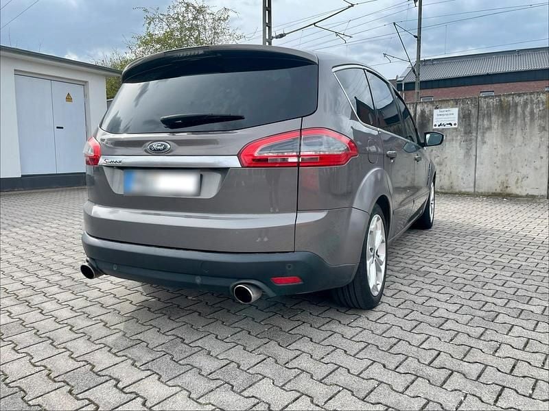 Gebraucht Ford S-MAX Titanium 200 PS (147 kW) 2012 Braun Van / Kleinbus