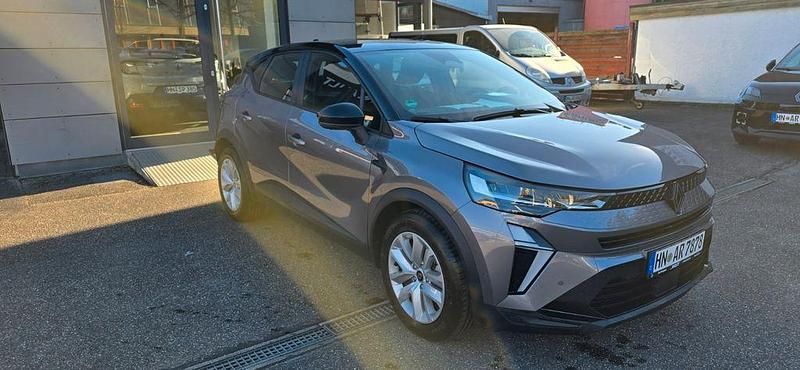 Second-hand Renault Captur Evolution 143 CP (105 kW) 2025 Gri SUV