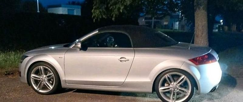 Silber Gebraucht 2009 Audi TT S-Line Cabrio | 10.500 € - Bild 1/3