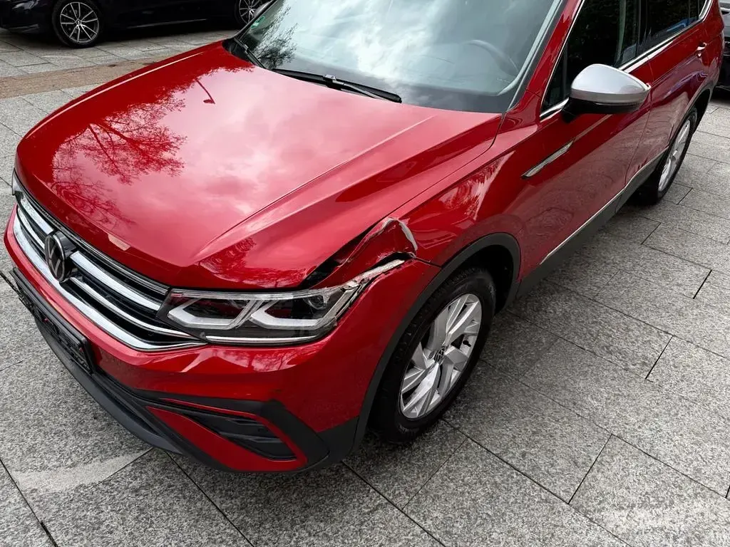 Usata VW Tiguan Allspace 200 CV (147 kW) 2023 Rosso SUV
