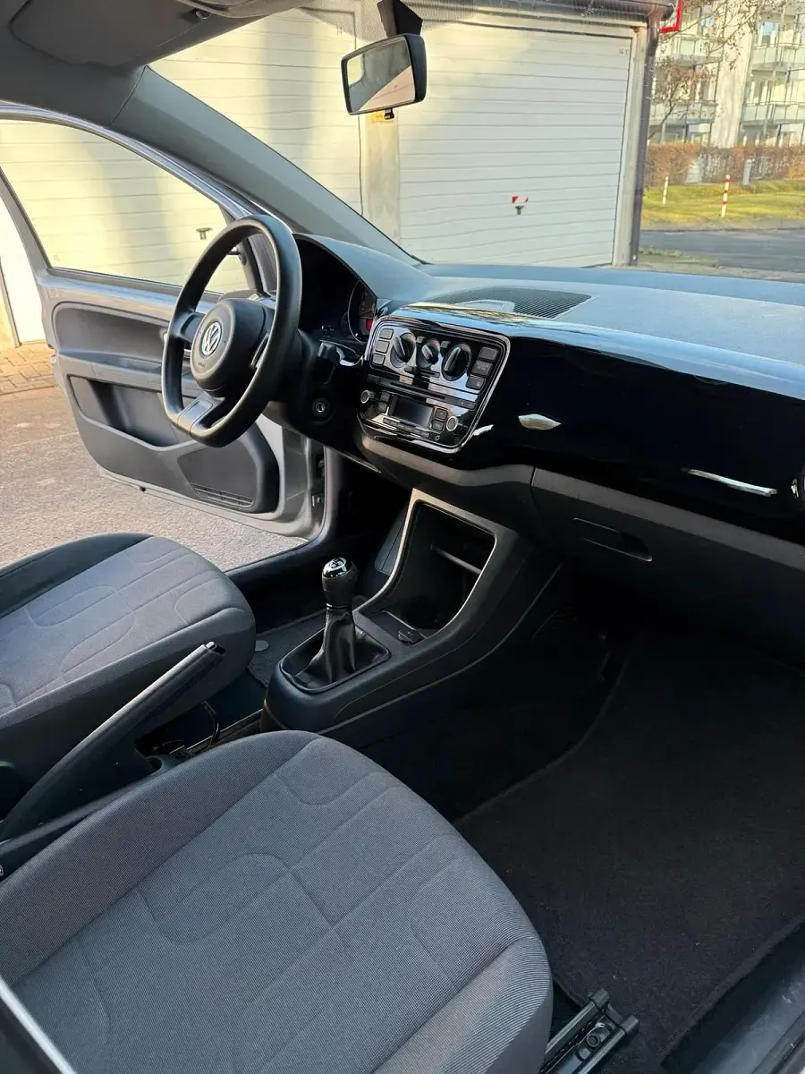 Gebraucht VW up! 75 PS (55 kW) 2013 Grau Kleinwagen