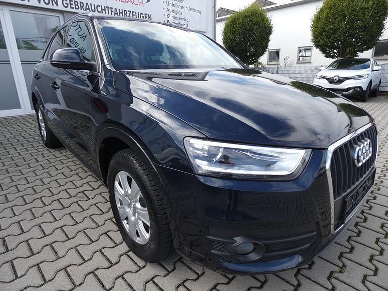 Blau Gebraucht 2012 Audi Q3 Comfort SUV | 14.299 € (Fairer Preis) - Bild 1/4