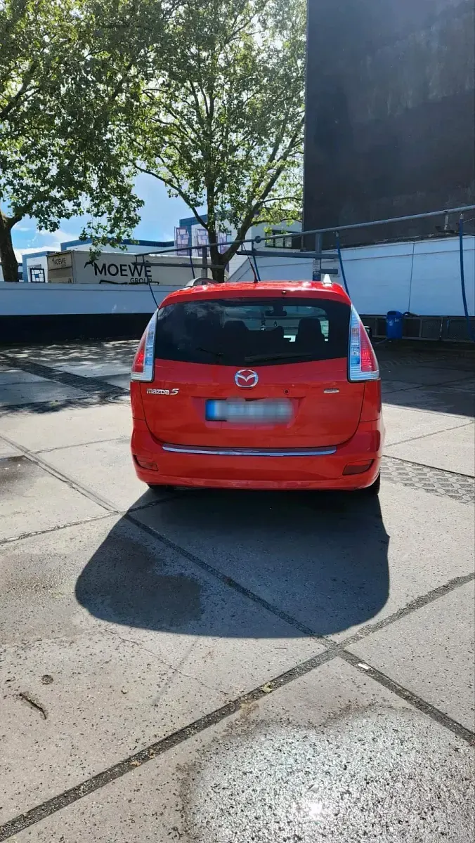 Gebraucht Mazda 5 143 PS (105 kW) 2009 Rot Van / Kleinbus