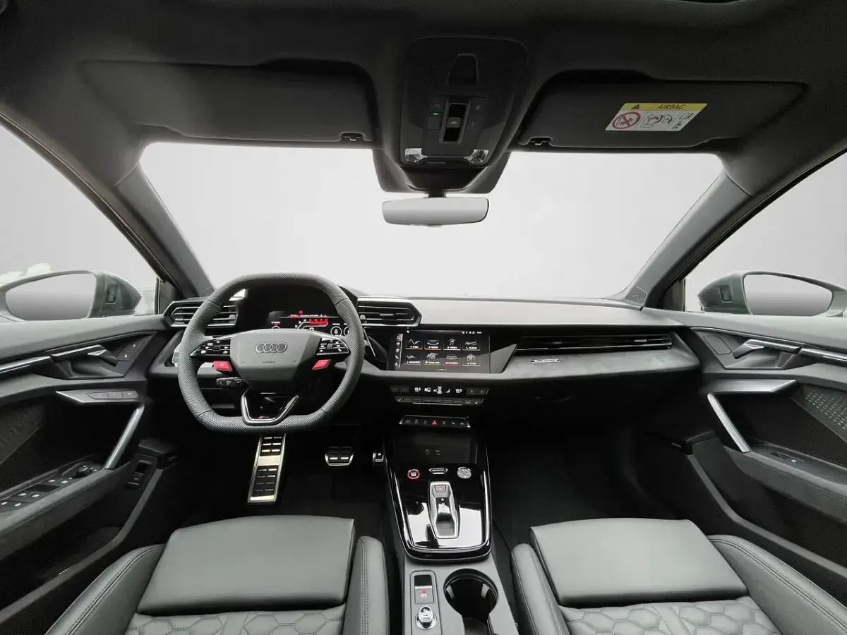 Neu Audi RS3 Sportback Advanced 400 PS (294 kW) 2026 Daytonagrau perleffekt (metallic) Kleinwagen