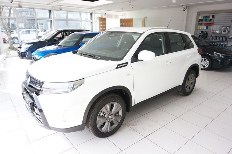 Neu Suzuki Vitara Club 129 PS (94 kW) 2025 Weiß SUV