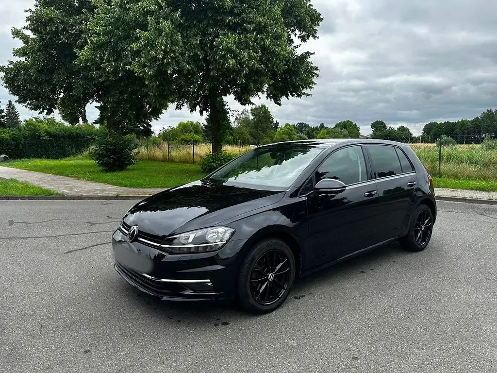 Gebraucht VW Golf VII Join 116 PS (85 kW) 2018 Schwarz Limousine