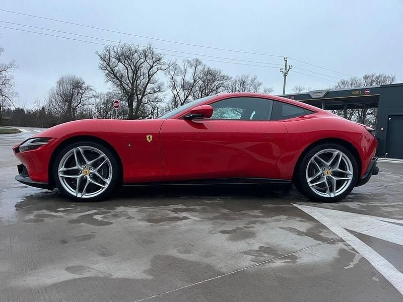Gebraucht Ferrari Roma 620 PS (456 kW) 2022 Rot Coupé