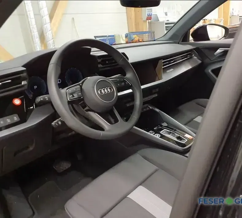 Gebraucht Audi A3 Advanced Plus 150 PS (110 kW) 2025 Mythosschwarz metallic Limousine