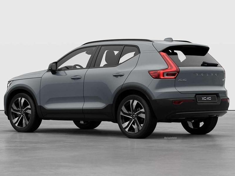 Neu Volvo XC40 Plus 197 PS (144 kW) 2025 Andere farbe ggf. mit aufpreis SUV