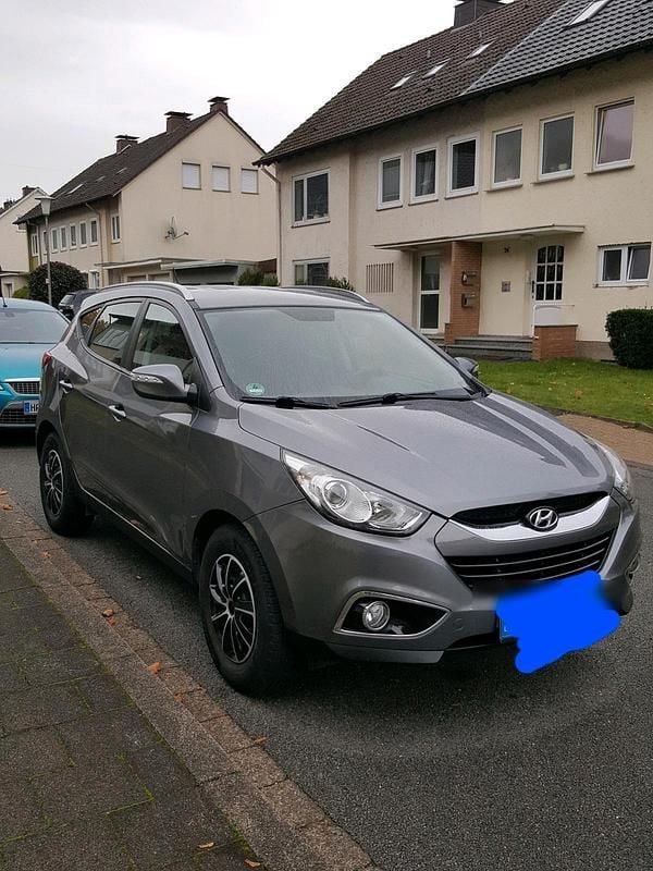 Grau Gebraucht 2012 Hyundai ix35 SUV | 6.500 € (Superpreis) - Bild 1/1