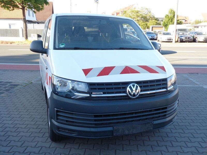 Weiß Gebraucht 2016 VW T6 Van | 18.890 € - Bild 1/4