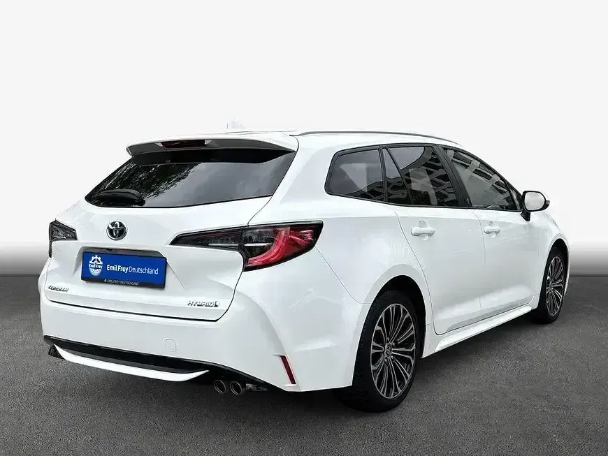Gebraucht Toyota Corolla Team 184 PS (135 kW) 2022 Weiß Kombi
