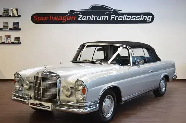 Gebraucht Mercedes W111 SE 170 PS (125 kW) 1968 Silbergrau Cabrio