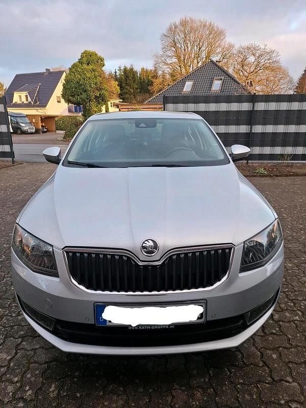Gebraucht Skoda Octavia 150 PS (110 kW) 2014 Silber Kleinwagen